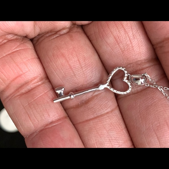 Pendant & Necklace - Picture 5 of 5